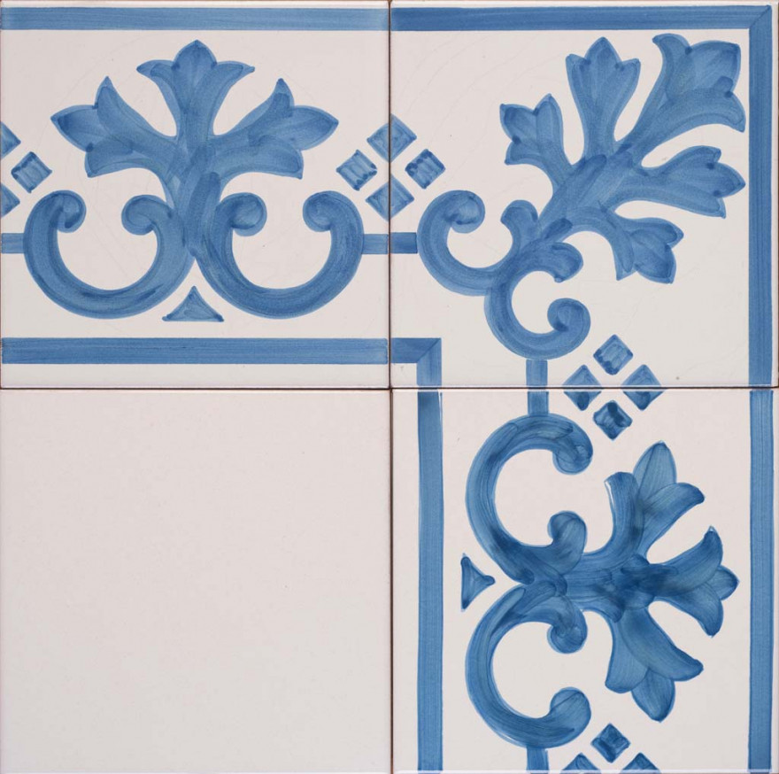 Bianco antico con bordura festone 315 e angolare