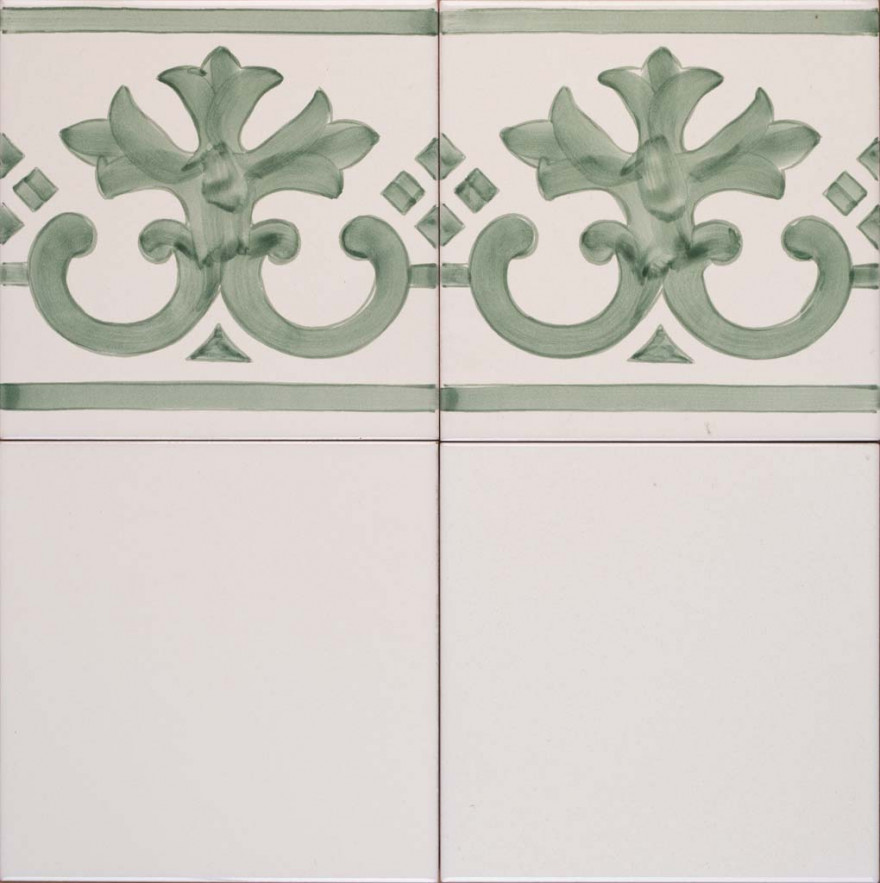 Bianco antico con bordura festone 130