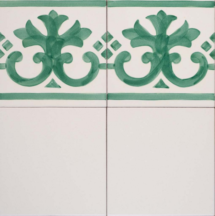 Bianco antico con bordura festone 140